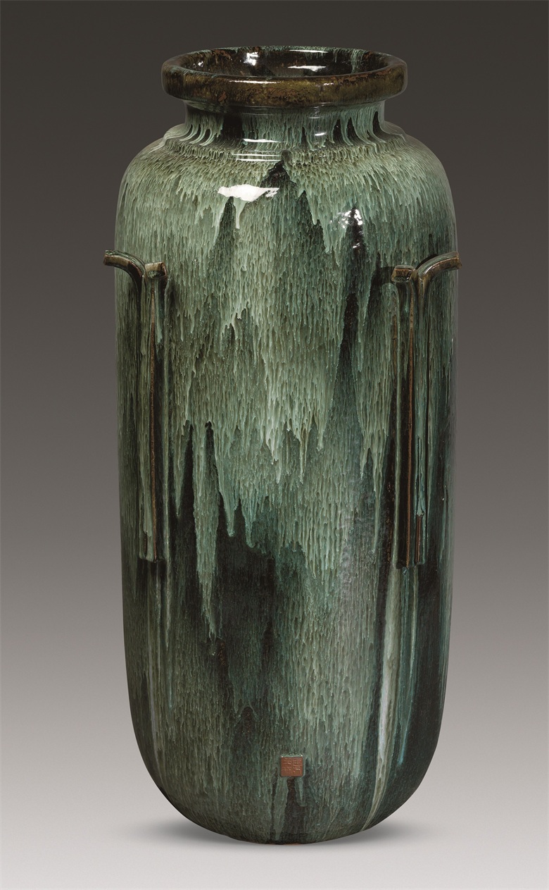 陶瓷：《钧瓷瓶》，45x45x106cm，2015年.jpg
